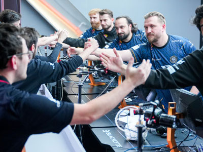 从选手到解说：CS赛事生态圈的多元发展